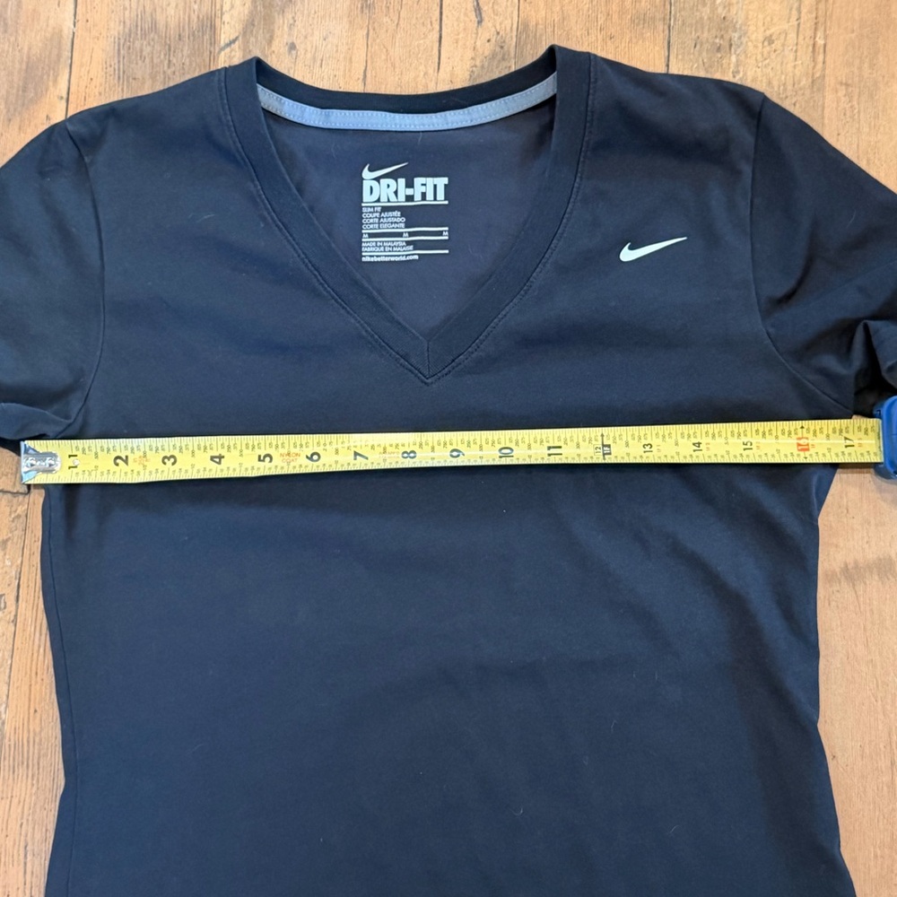 Nike Women's Black V-Neck Dri-FIT Tee - Picture 5 of 6
